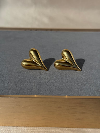 18k ANTI TARNISH GOLD PLATED HEART EARRINGS