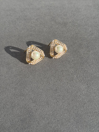 CZ NATURAL PEARLS STUDS