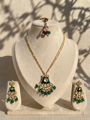 TRENDY CHAIN SET WITH KUNDAN PENDANT AND EARRINGS