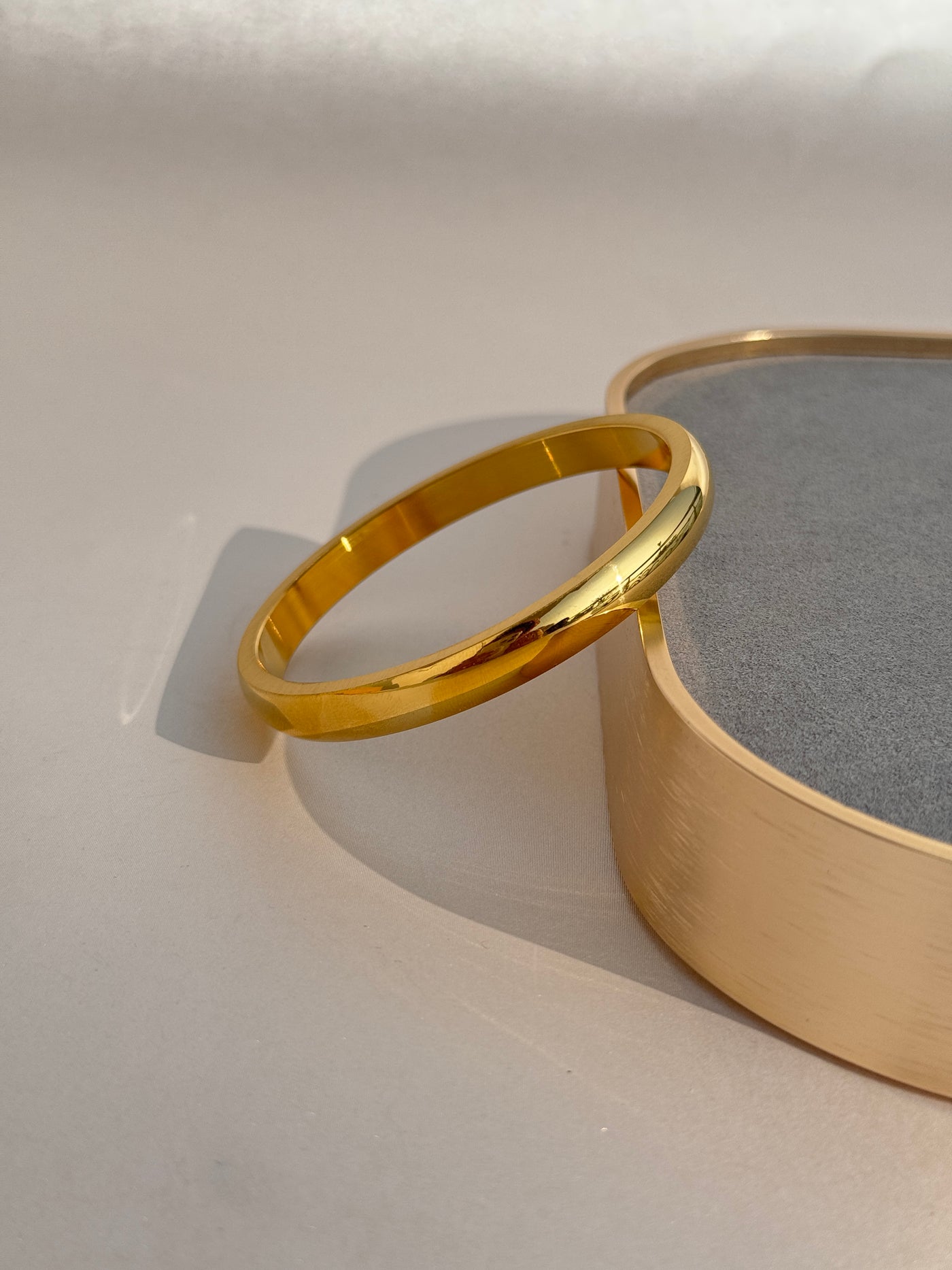 MENS 22K GOLD PLATED PLAIN KADA - 8Mm