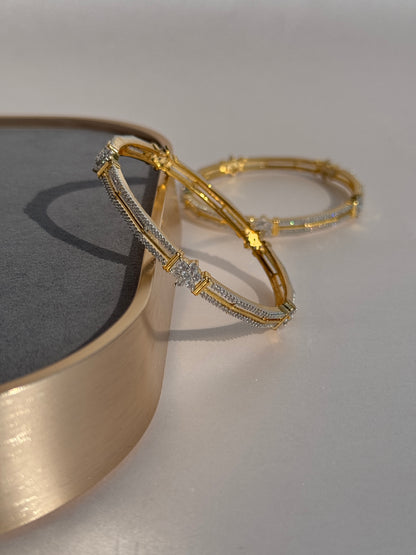 ANTIQUE MICRO GOLD PLATED ZIRCON BANGLES