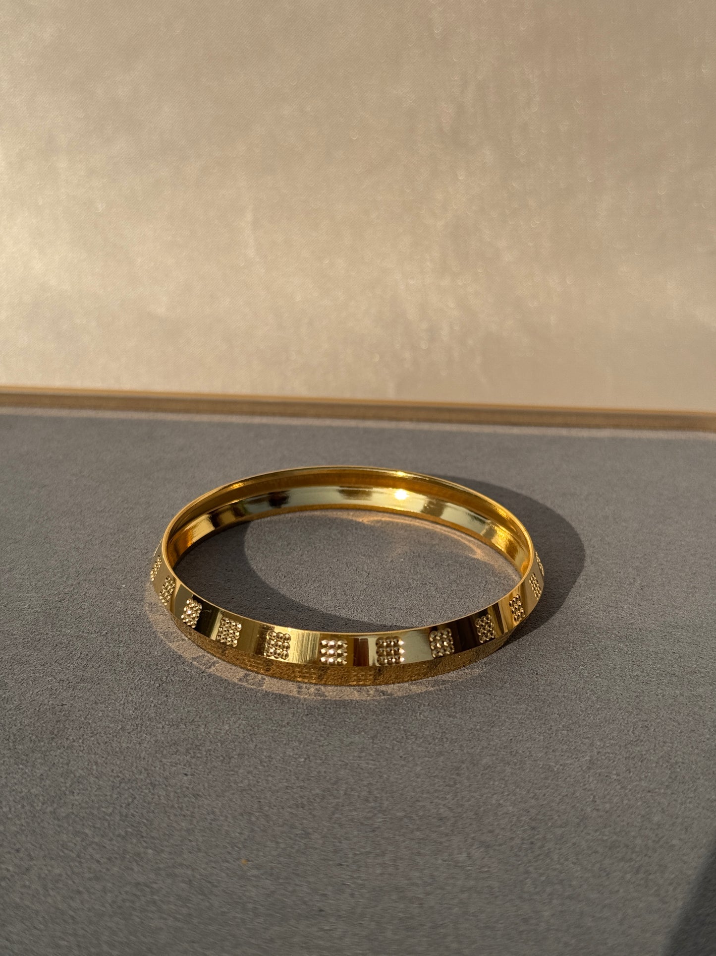 MENS GOLD PLATED ANTI TARNISH KADA