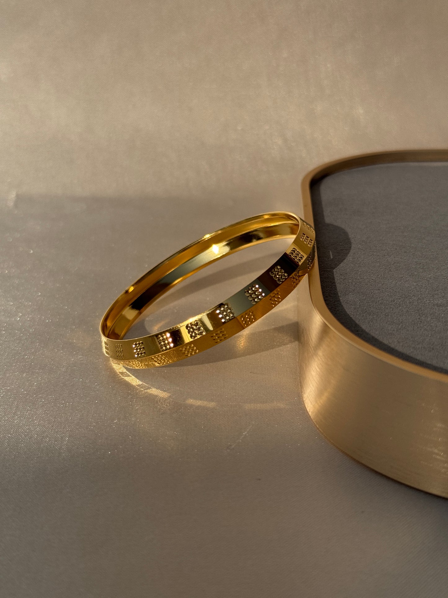 MENS GOLD PLATED ANTI TARNISH KADA