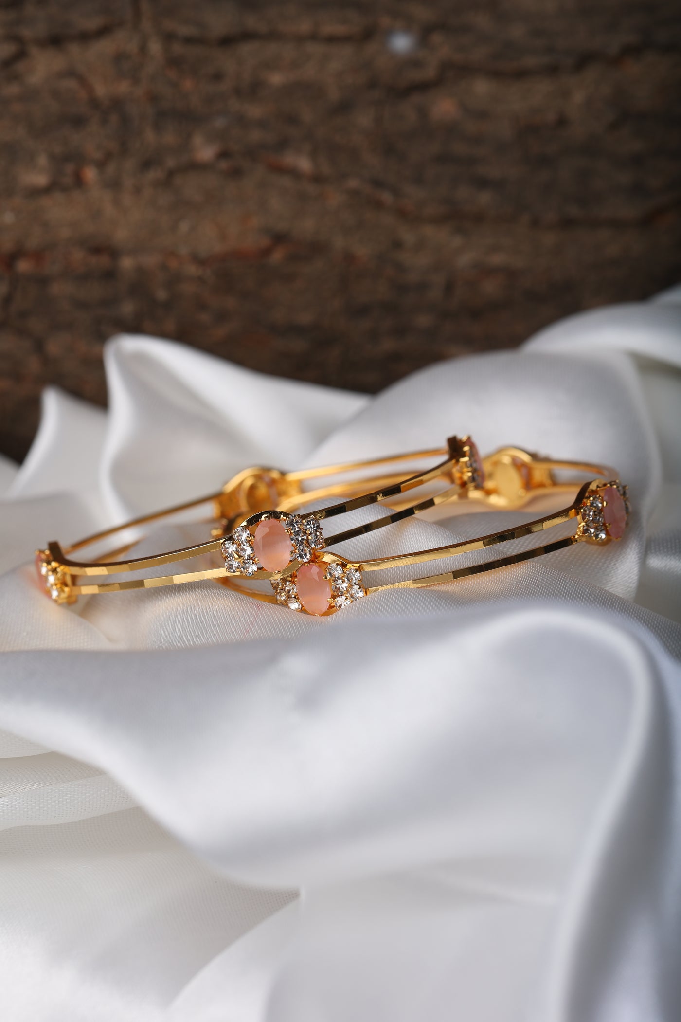 MICRO GOLD PLATED ZIRCON BANGLES