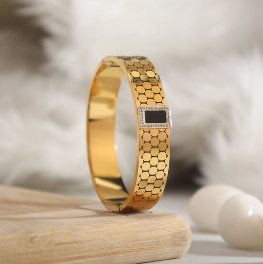 18k GOLD PLATED BRACELET