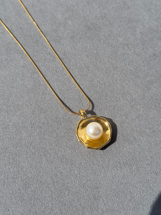 NATURAL PEARL 18k GOLD PLATED CHAIN