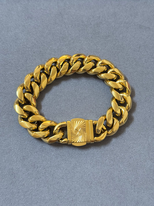 MENS 18k GOLD PLATED LOCK BRACELET - 18 MM