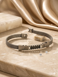 Lux Titan Mesh Link Bracelet