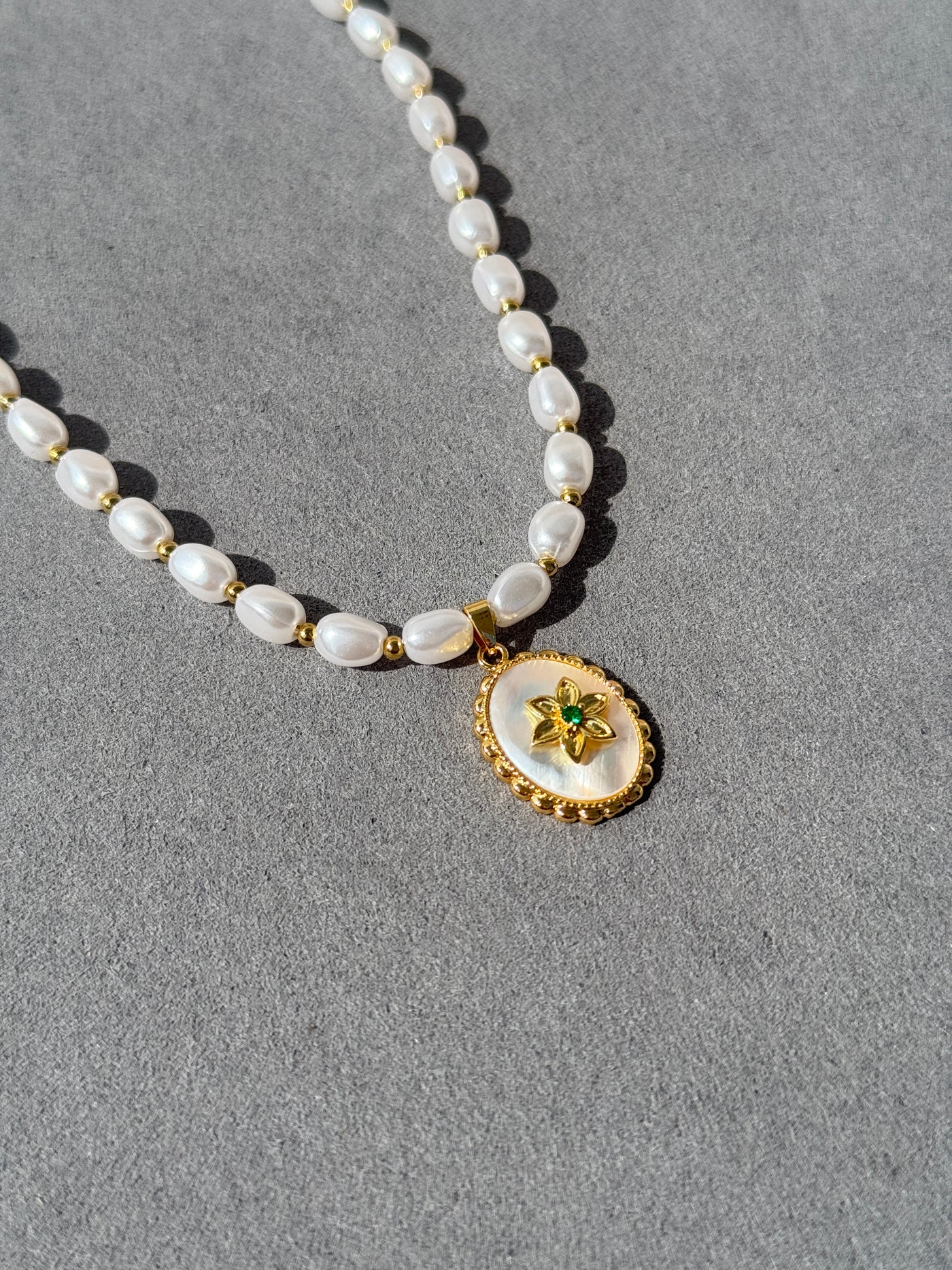 ANTIQUE 18k GOLD PLATED PEARL CHAIN