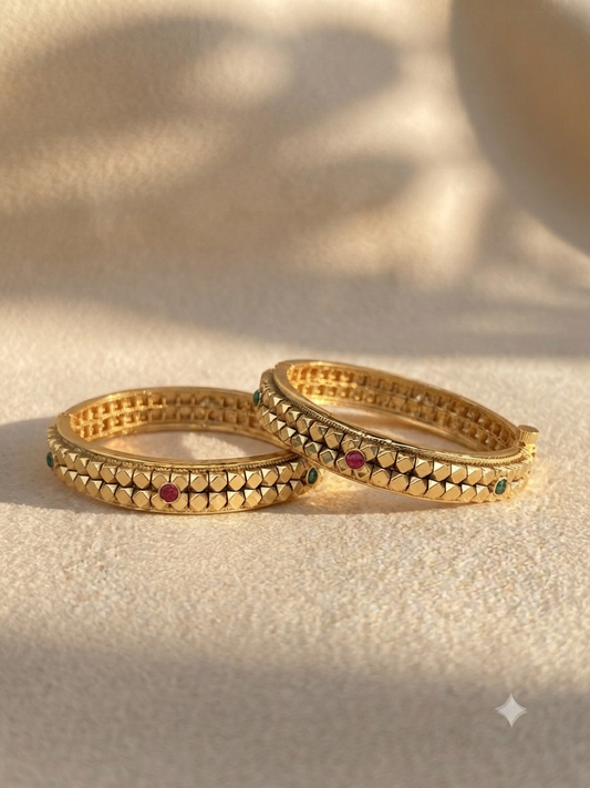 Regal Heritage Screw-Open Gold Plated Bangles