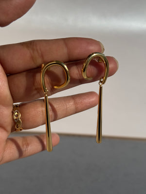 18k GOLD PLATED DROP EARRINGS