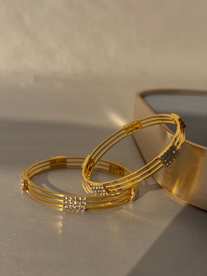 MICRO GOLD PLATED ZIRCON BANGLES