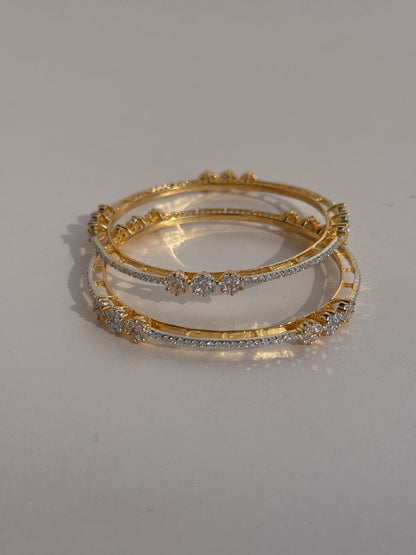 ANTIQUE MICRO GOLD PLATED ZIRCON BANGLES