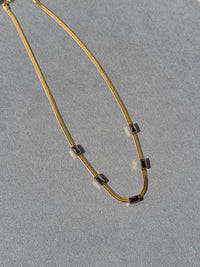 BLACK STONE 18k NECKLACE