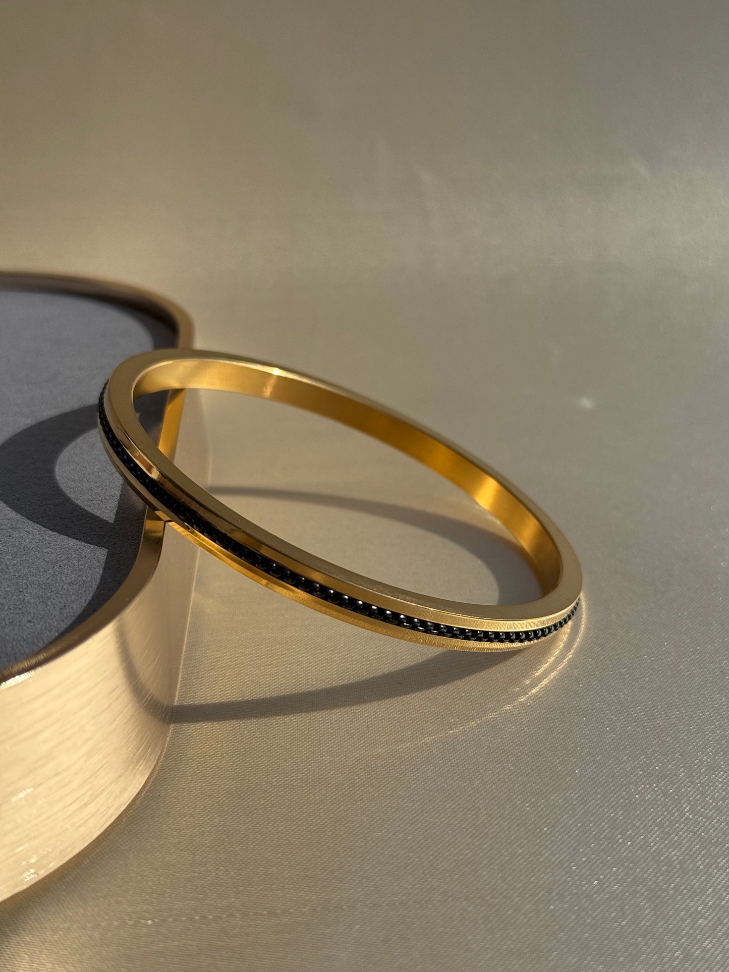MENS 22K GOLD PLATED ANTI TARNISH KADA - 8 MM