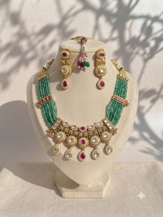 ANTIQUE KUNDAN GOLD PLATED NECKLACE