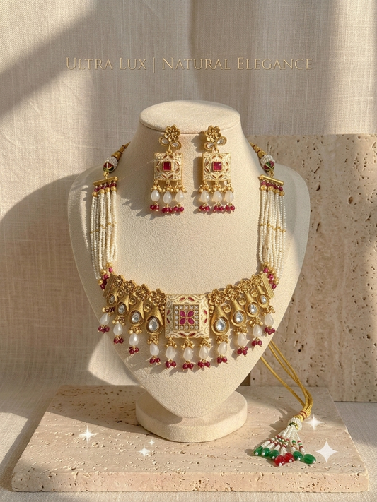 ANTIQUE GOLD PLATED NECKLACE