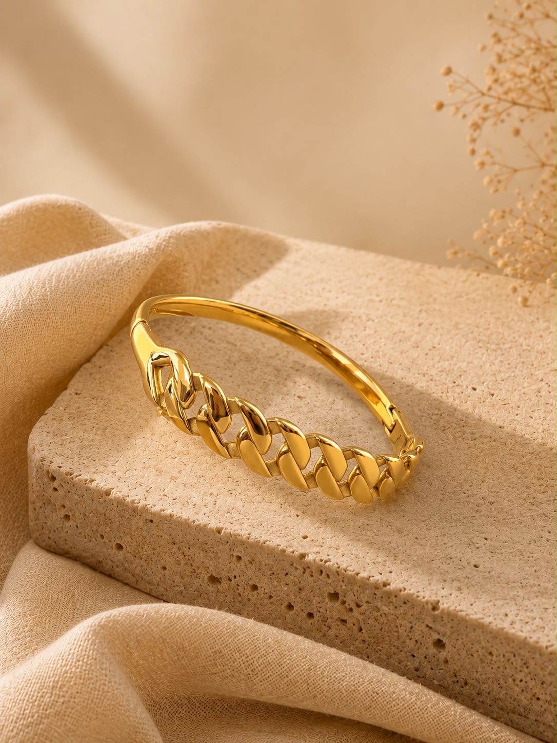 18K GOLD PLATED ANTI TARNISH BRACELET