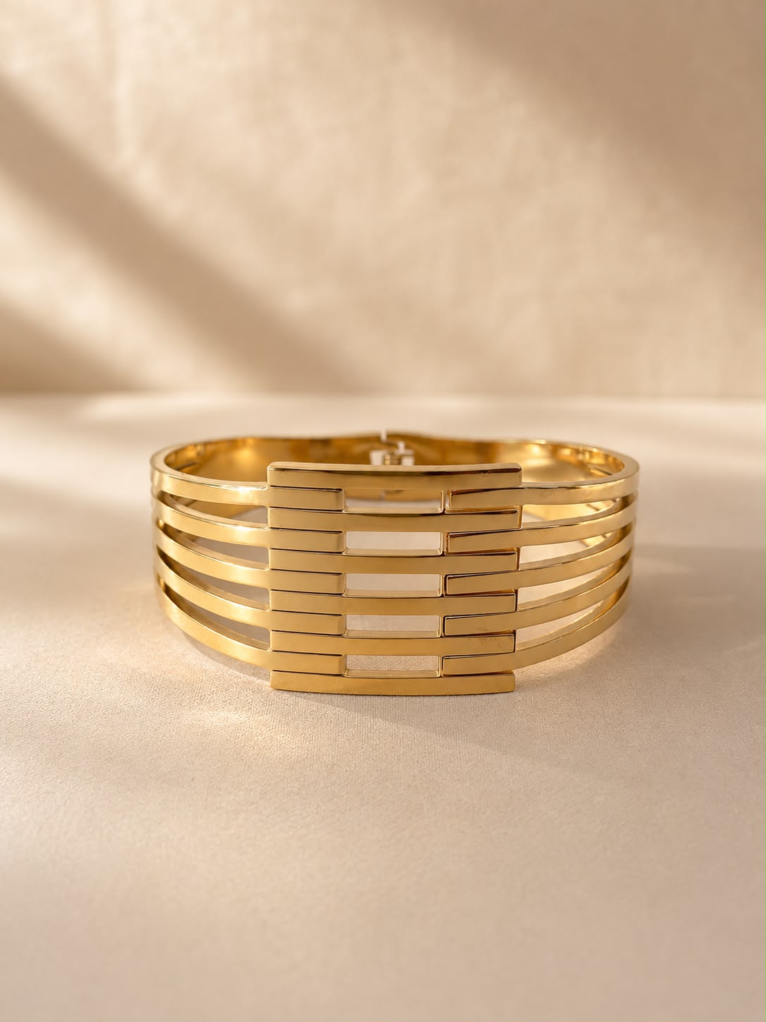 18k GOLD PLATED ANTI TARNISH BRACELET