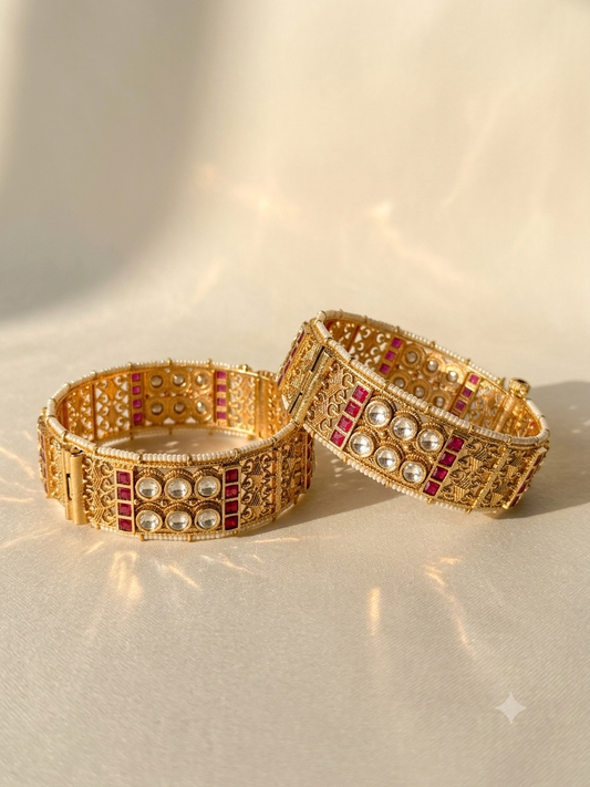 ANTIQUE KUNDAN KADAS