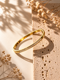 SLEEK 18k GOLD PLATED LUXURY BRACELET