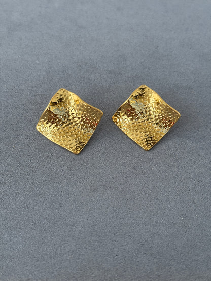 18K GOLD PLATED ANTI TARNISH EARRINGS