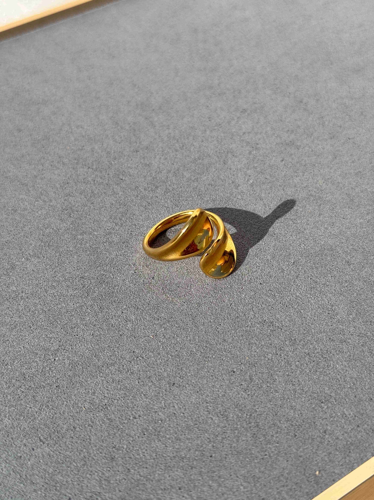 18K GOLD PLATED ADJUSTABLE RING