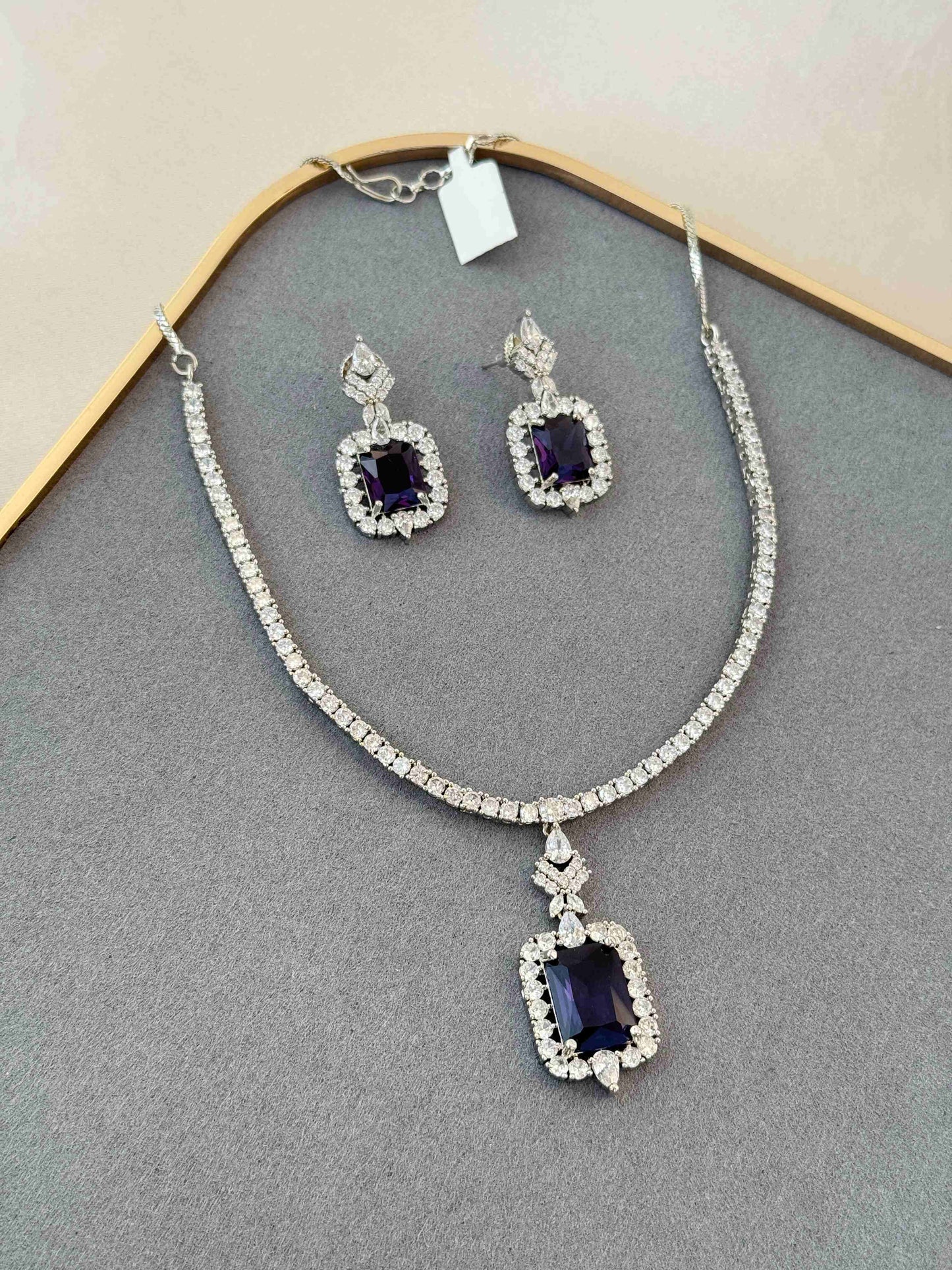 LAVENDER STATEMENT AD NECKLACE