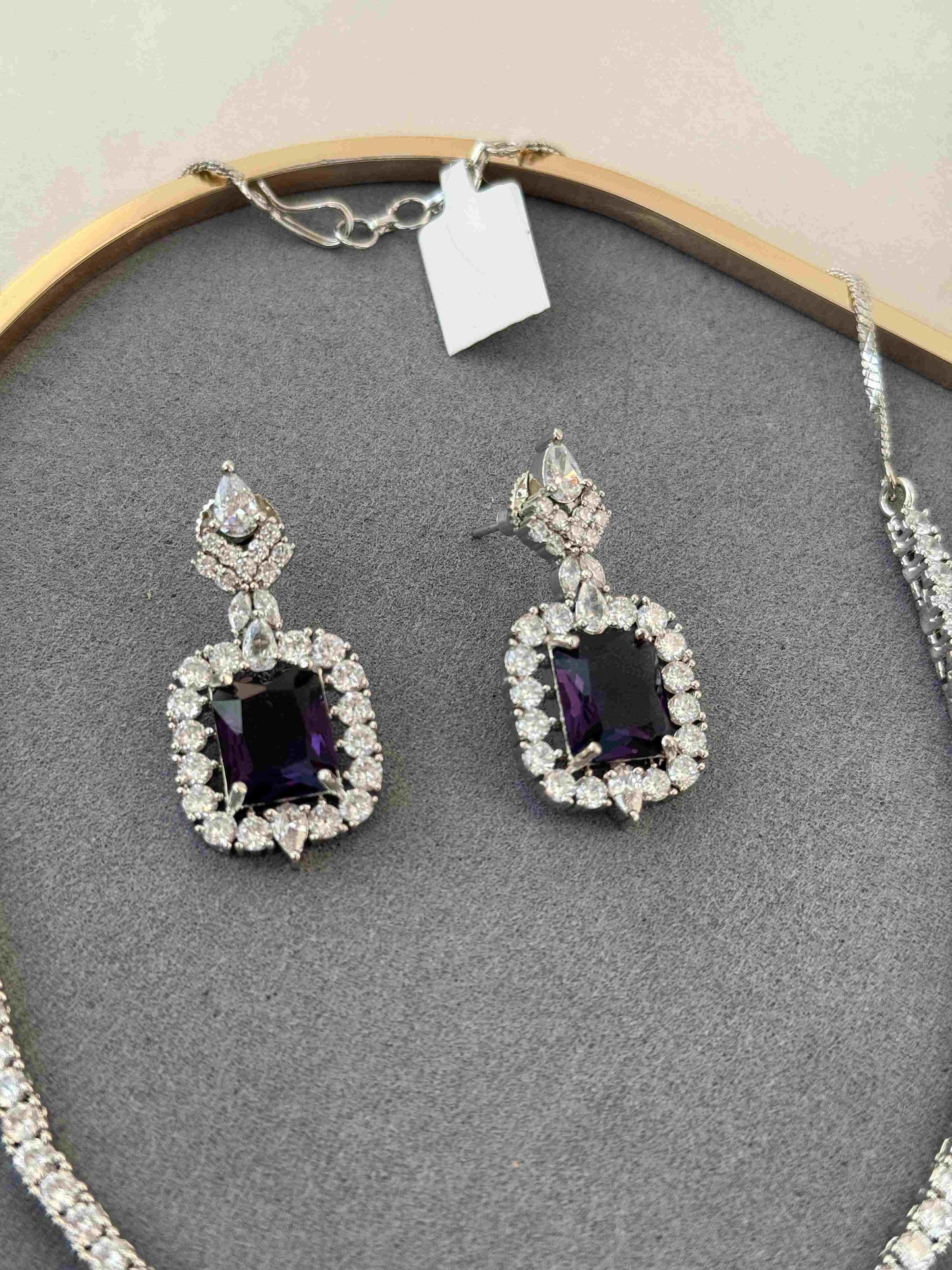 LAVENDER STATEMENT AD NECKLACE