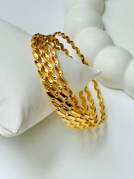 MICRO GOLD PLATED ANTI TARNISH SLEEK BANGLES