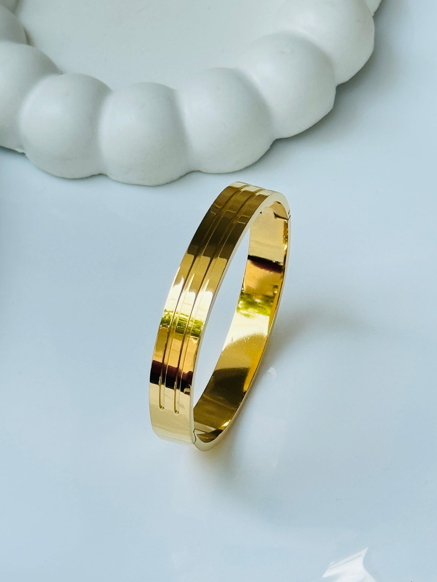 18K GOLD PLATED ANTI TARNISH BRACELET