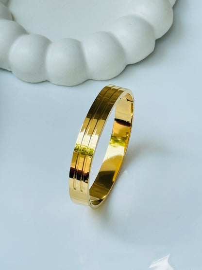 18K GOLD PLATED ANTI TARNISH BRACELET