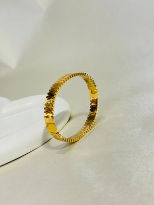 18K GOLD PLATED ANTI TARNISH BRACELET