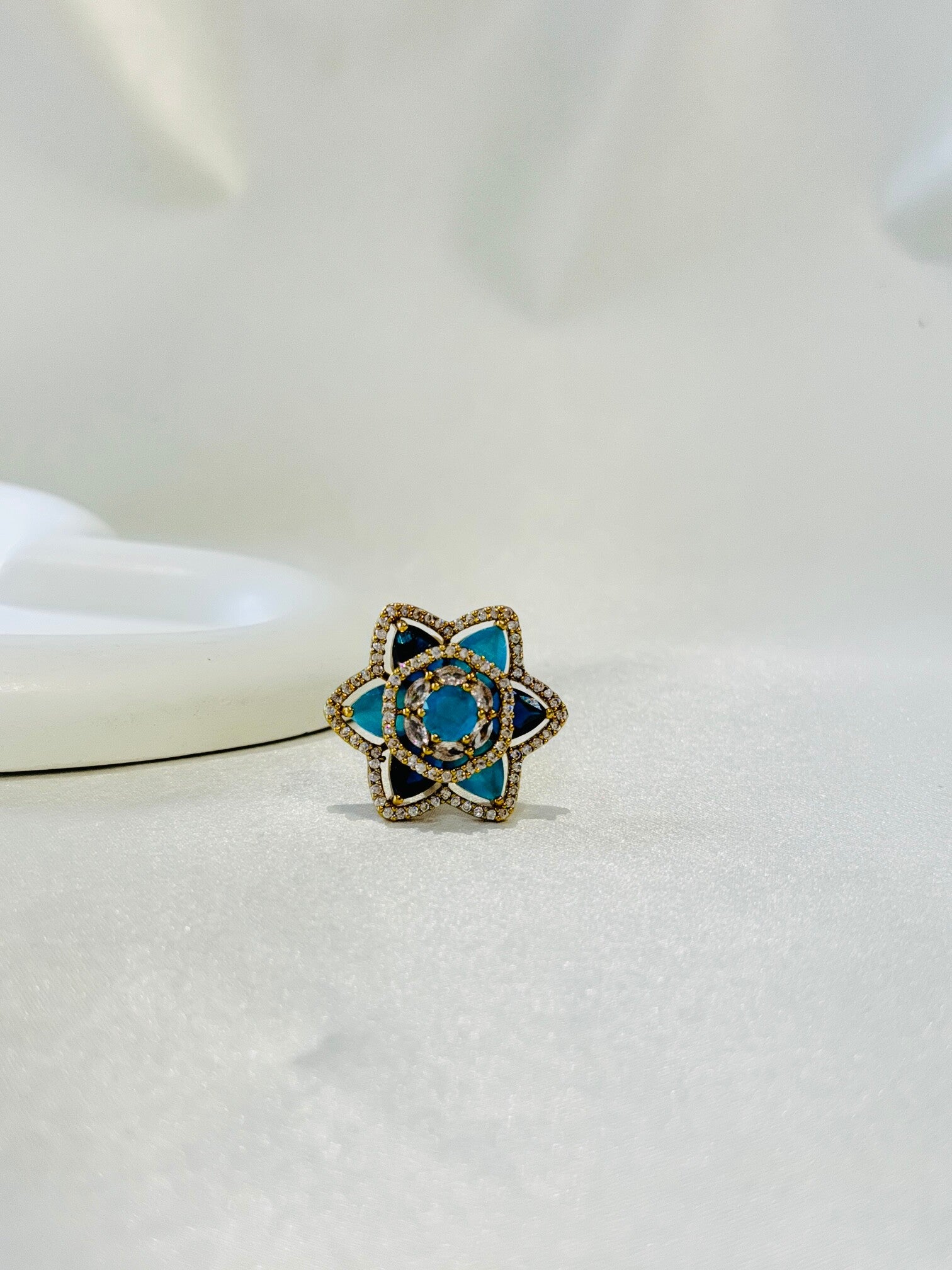 ANTIQUE GOLD PLATED ADJUSTABLE COCKTAIL RING