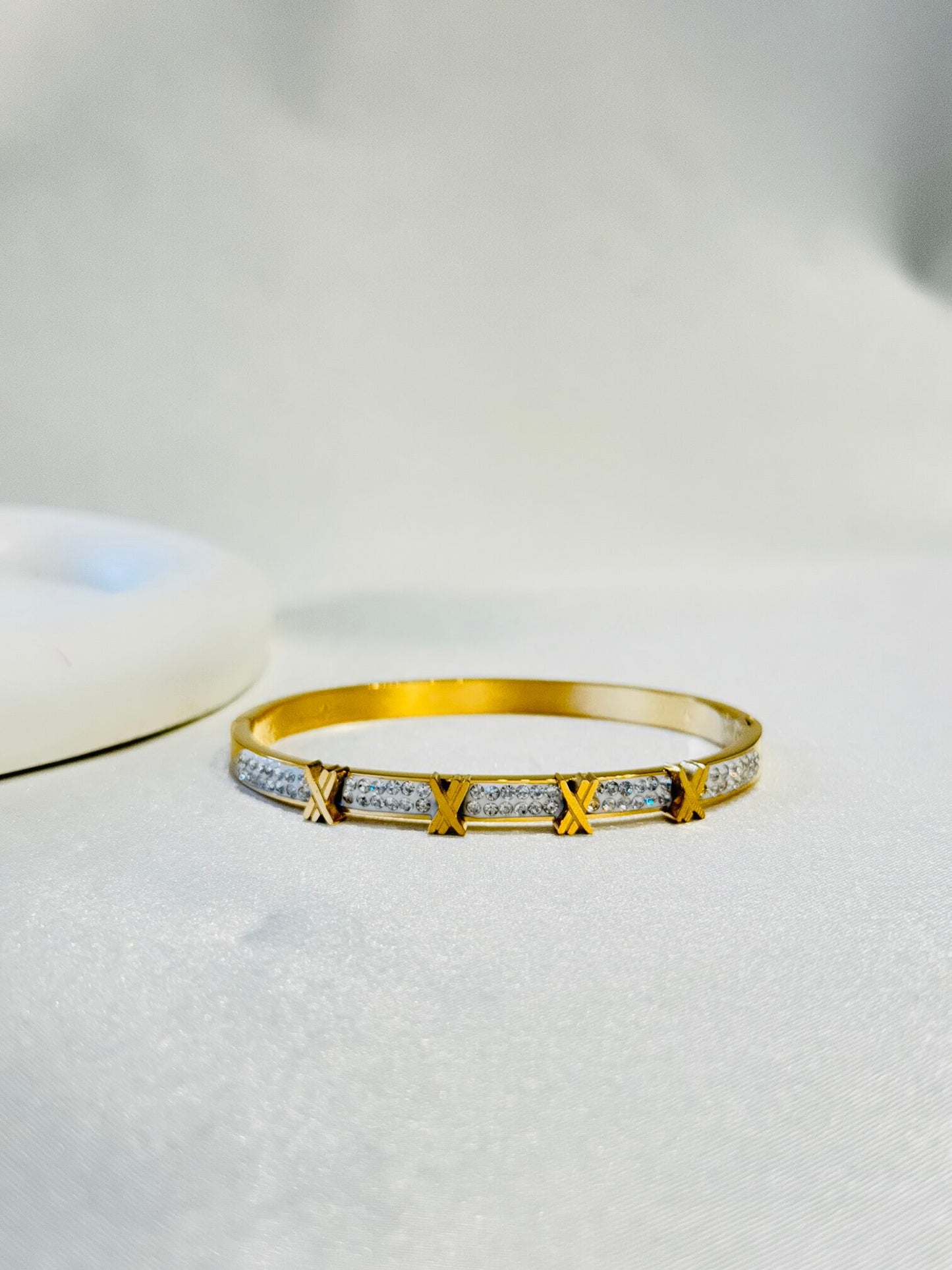 18K GOLD PLATED ANTI TARNISH BRACELET