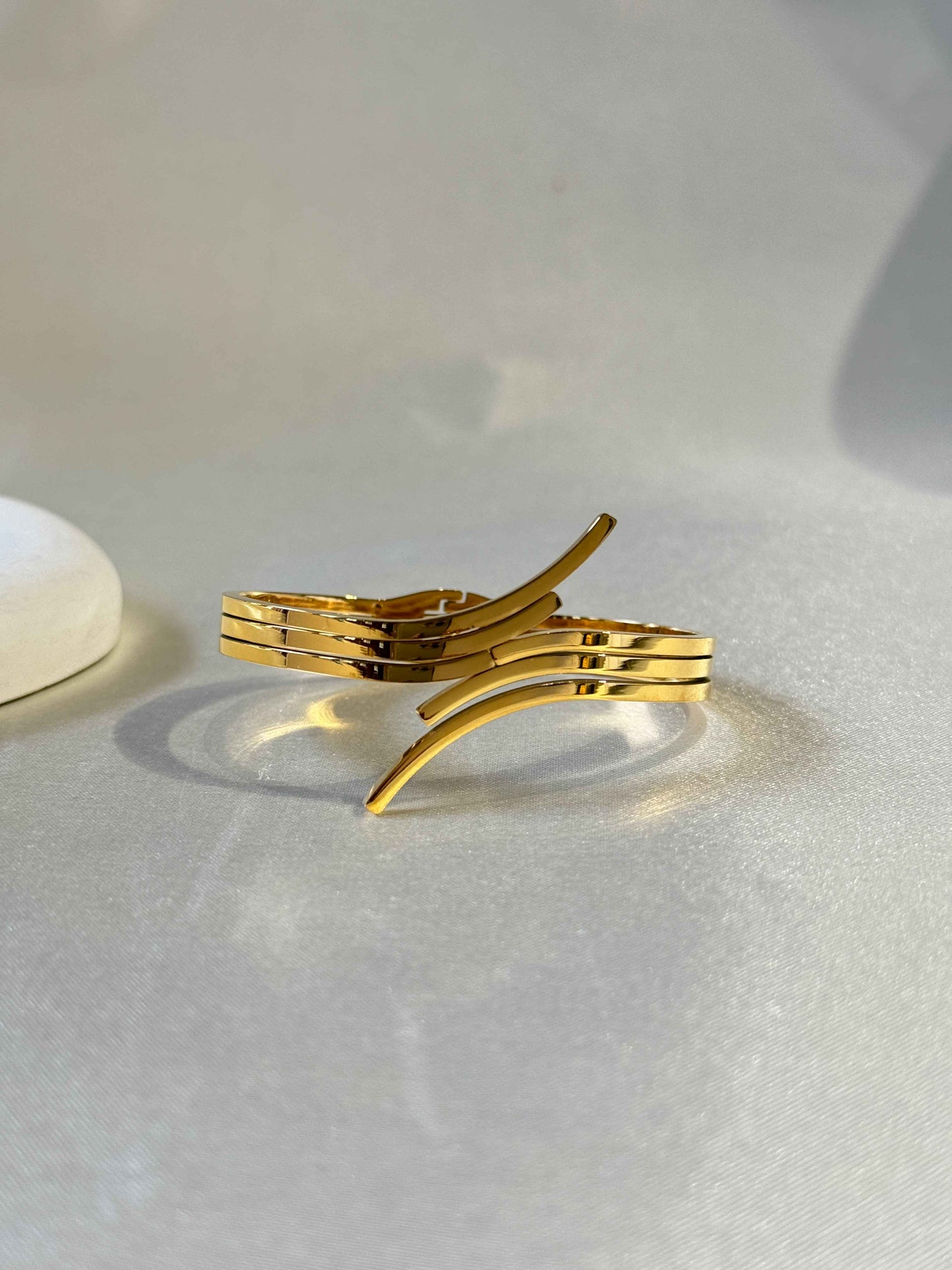 18K GOLD PLATED ANTI TARNISH BRACELET