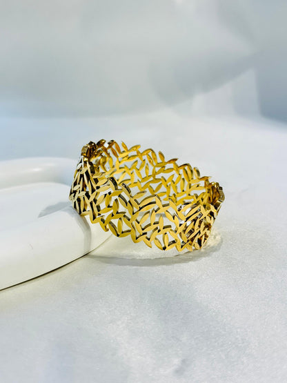 BOLD 18k GOLD PLATED ANTI TARNISH BRACELET