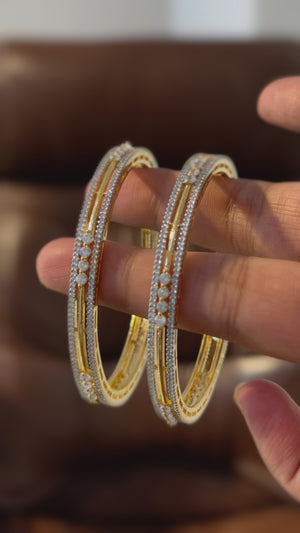 ANTIQUE MICRO GOLD PLATED ZIRCON BANGLES